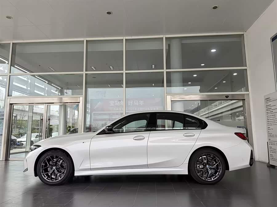 BMW 3 Series car image #5