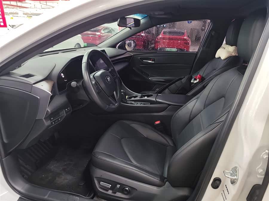 Toyota Avalon 2024 car image #5