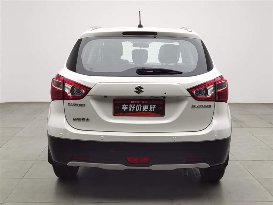 Suzuki S-Cross 2015 صورة سيارة #5