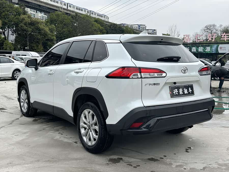 Toyota Frontlander 2023 car image #5