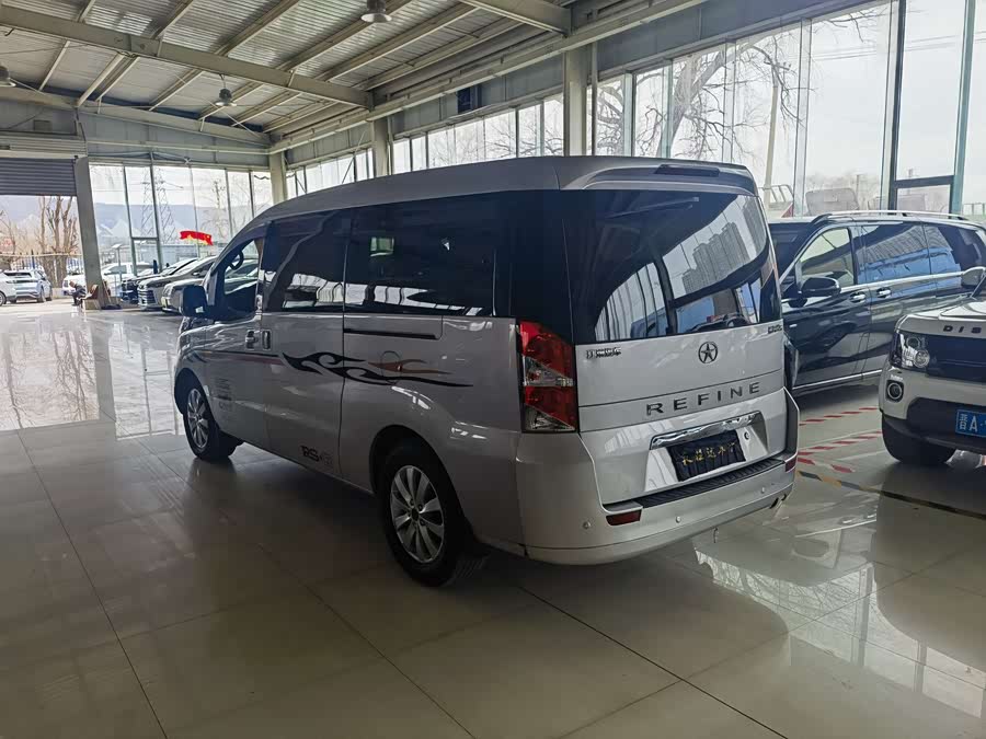 JAC 2016 immagine di auto #5