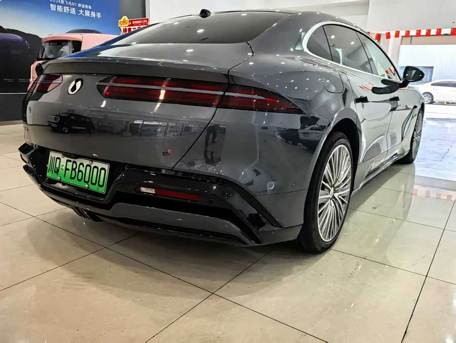 Denza Z9 2024 car image #5