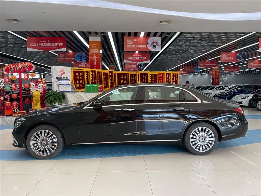 Mercedes-Benz E Class 2023 car image #5