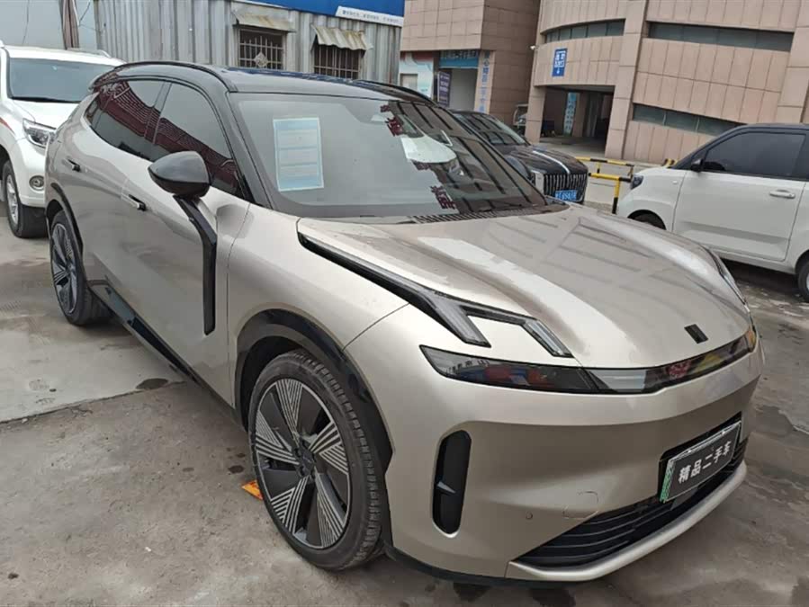 Lynk & Co 08 EM-P 2023 car image #5
