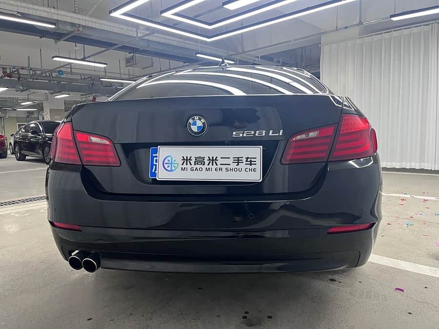 BMW 5 Series 2011 car image #5