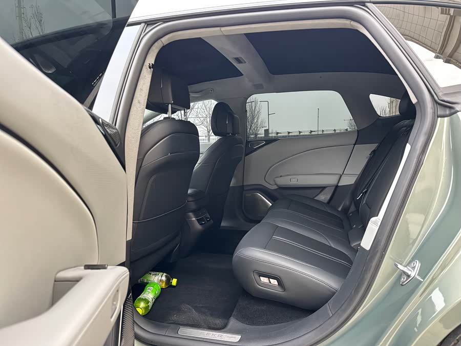 极氪 极氪007 2024 汽车图片 #5