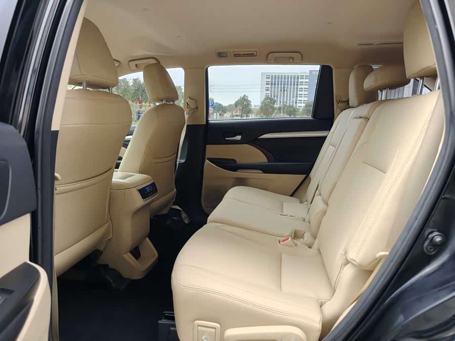Toyota Highlander 2017 #5 Toyota Highlander 2017 car image #5