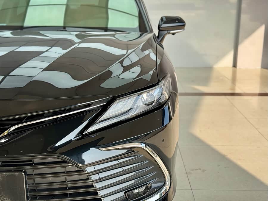 Toyota Camry 2023 car image #5