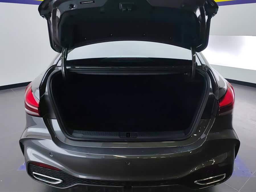 MG 5 2025 car image #5