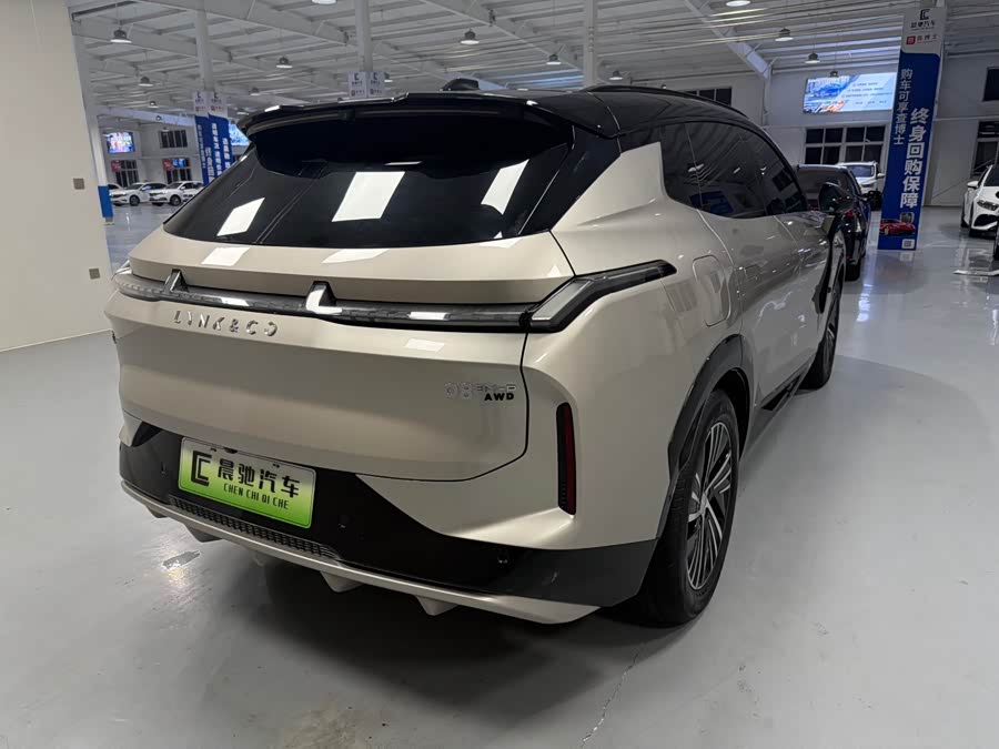 Lynk & Co 08 EM-P 2023 car image #5