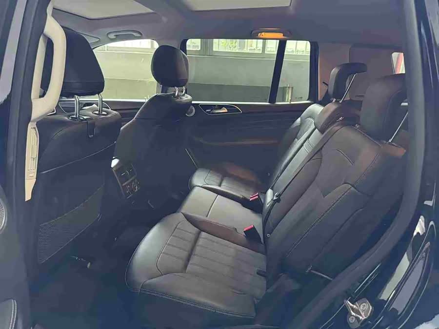 Beijing 2023 car image #5