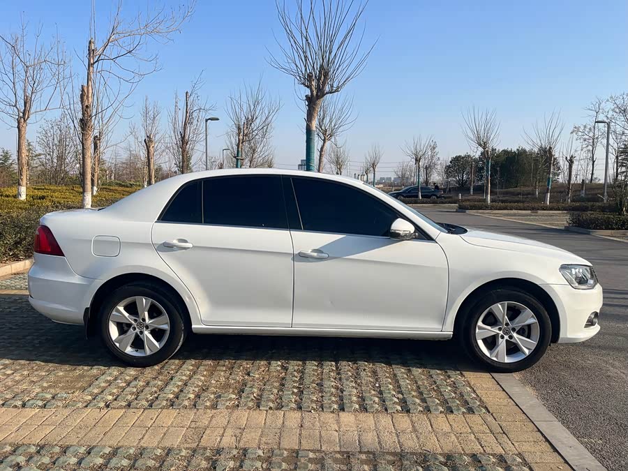 Volkswagen Bora 2015 car image #5
