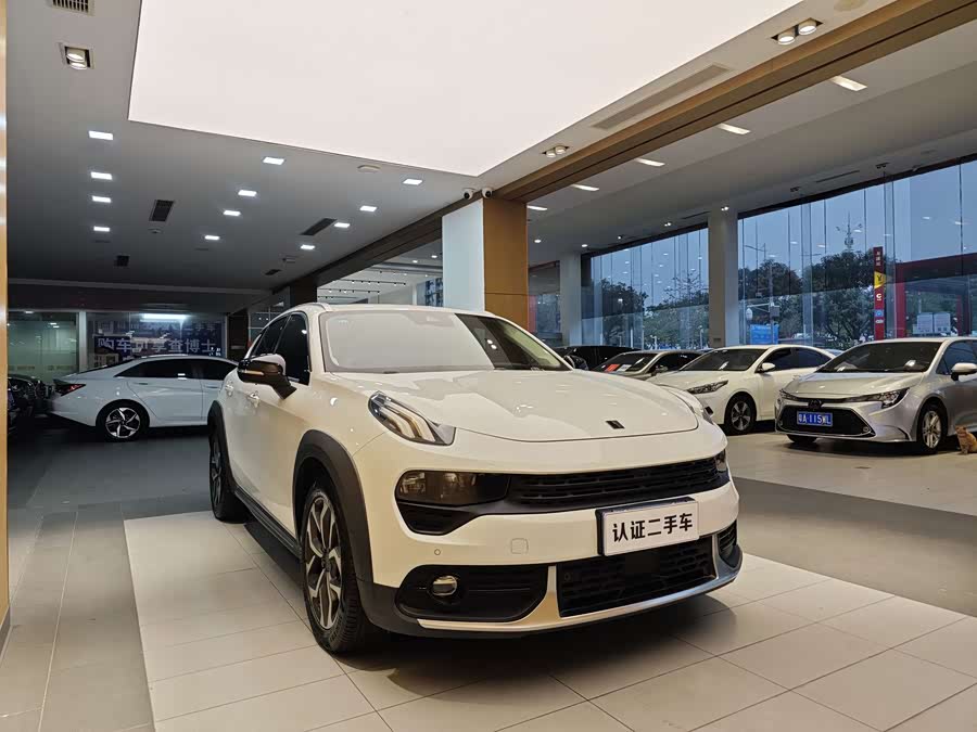 Lynk & Co 02 2019 #5 Lynk & Co 02 2019 car image #5