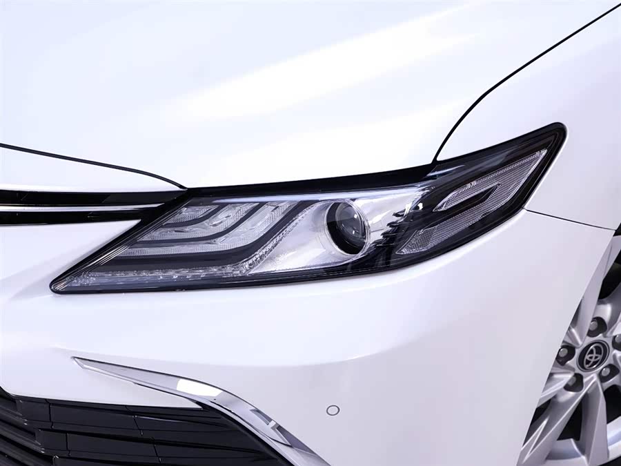 Toyota Camry 2022 car image #5