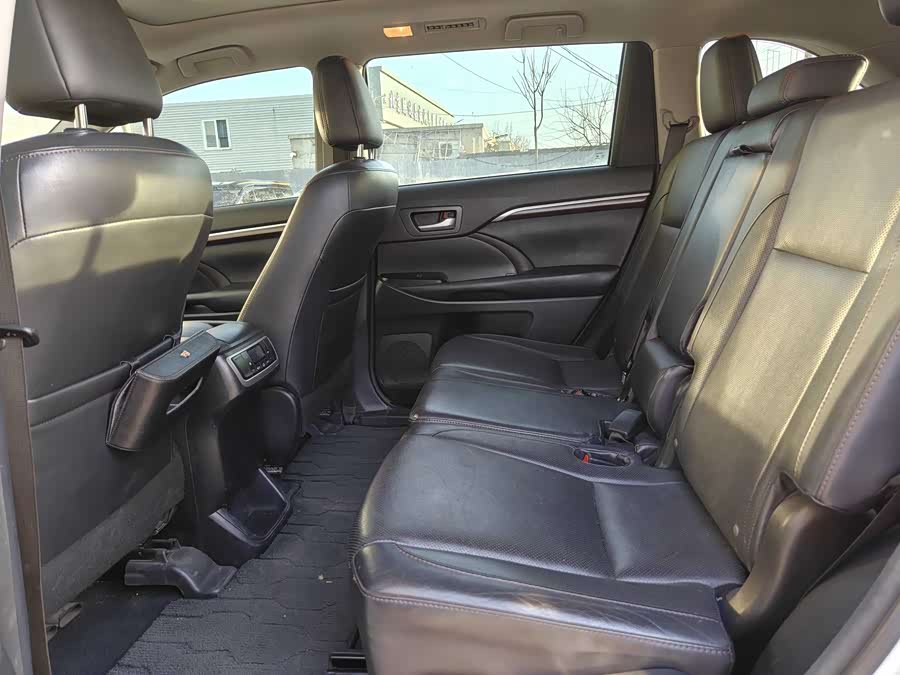Toyota Highlander 2017 #5 Toyota Highlander 2017 car image #5