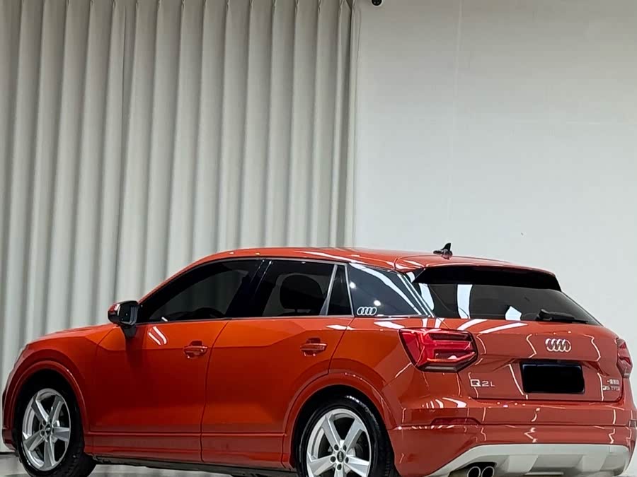 Audi Q2L 2020 صورة سيارة #5