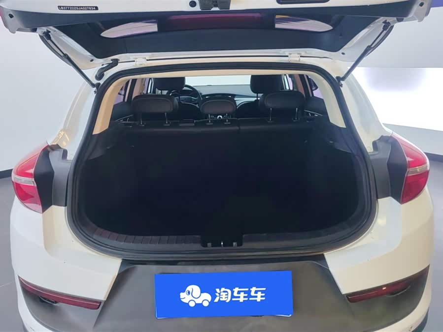 GEELY Emgrand GS 2018 car image #5
