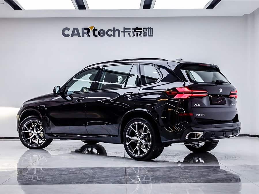 BMW X5 2026 immagine di auto #5