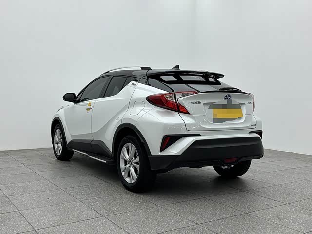 Toyota Izoa 2022 car image #5