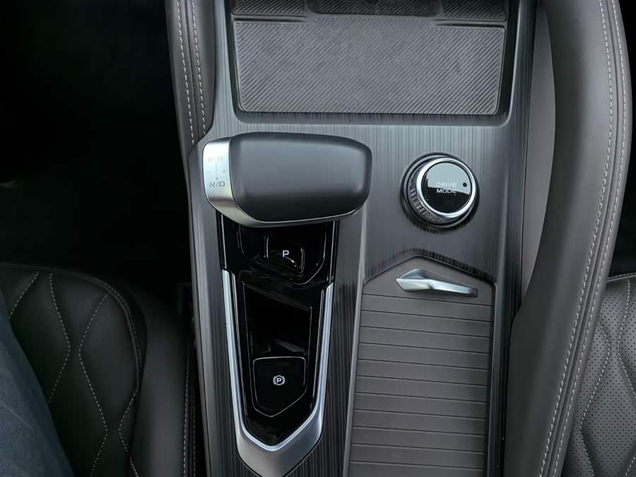 GEELY Monjaro 2025 car image #5