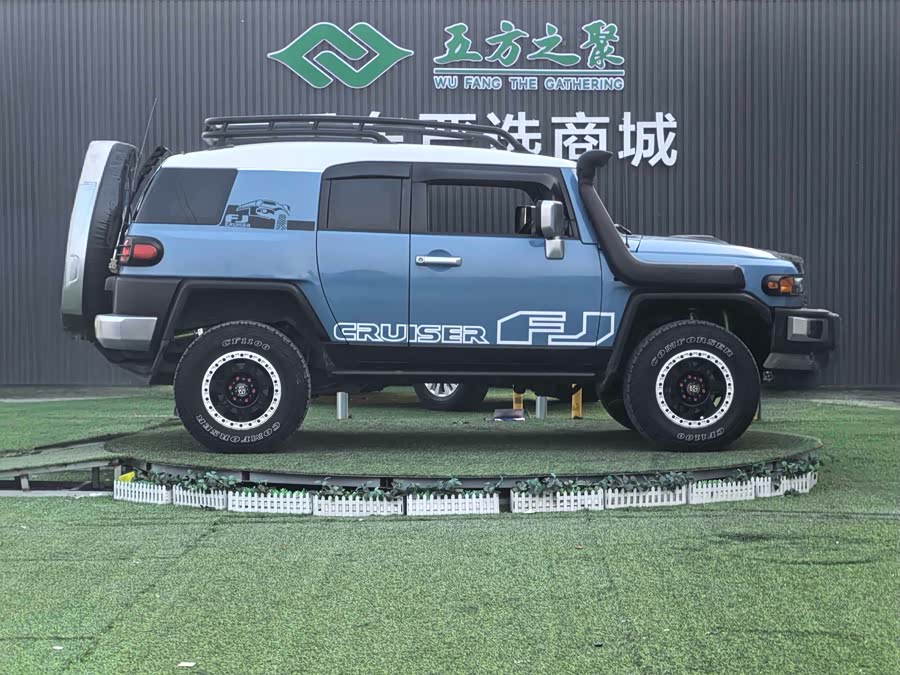 Toyota FJ Cruiser 2015 car image #5