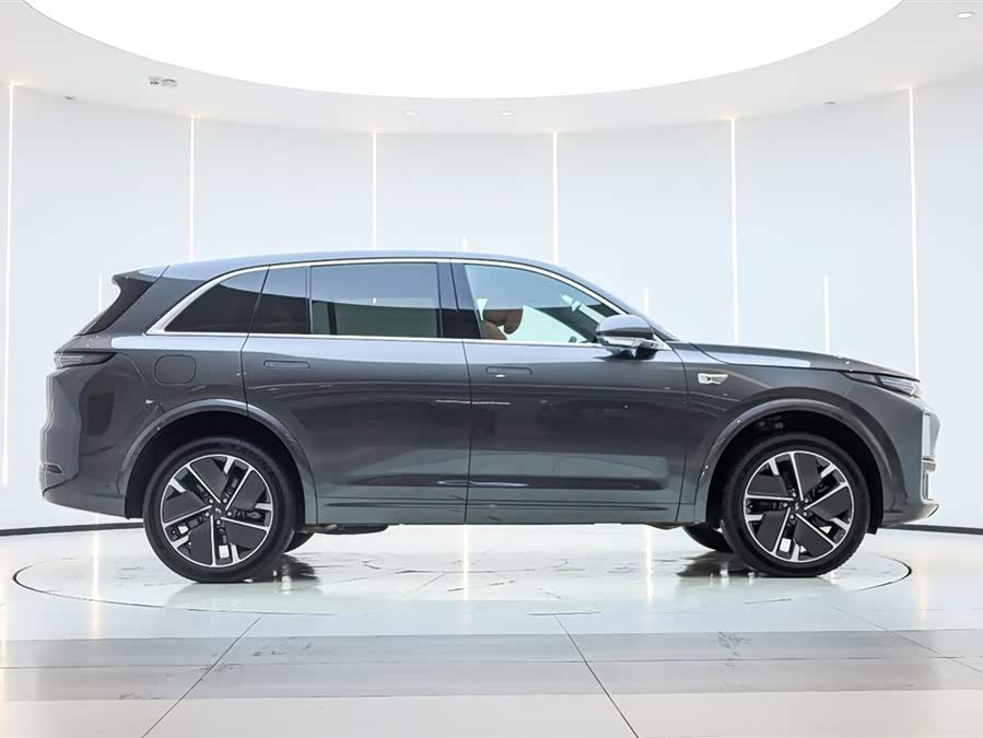 Li L7 2025 immagine di auto #5