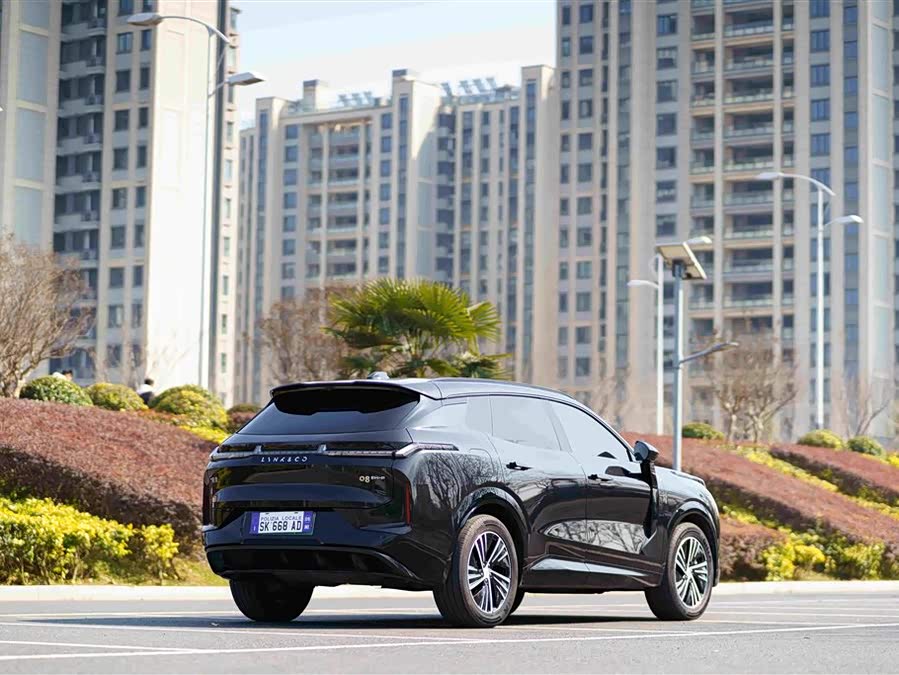Lynk & Co 08 EM-P 2025 #5 Lynk & Co 08 EM-P 2025 car image #5