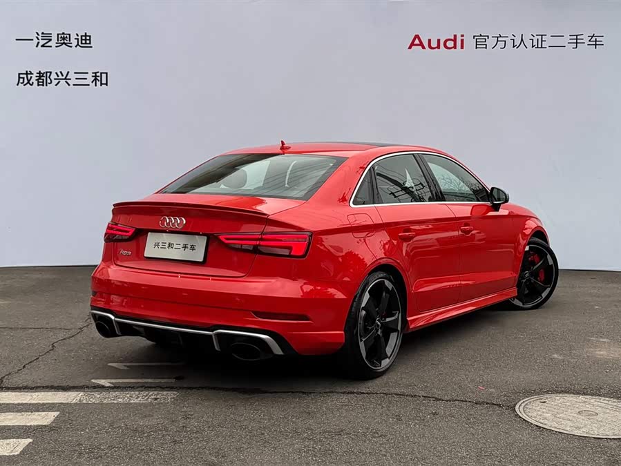 Audi RS 3 2019 imagem de carro #5