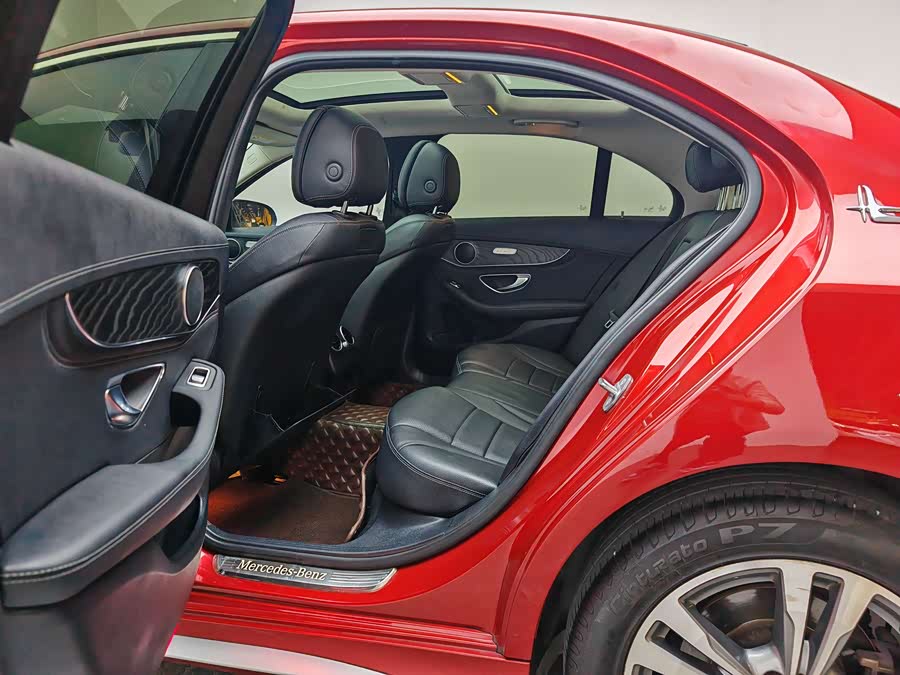 Mercedes-Benz C Class 2018 car image #5