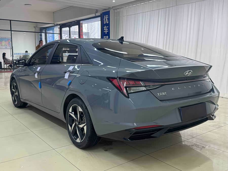 Hyundai Elantra 2022 immagine di auto #5