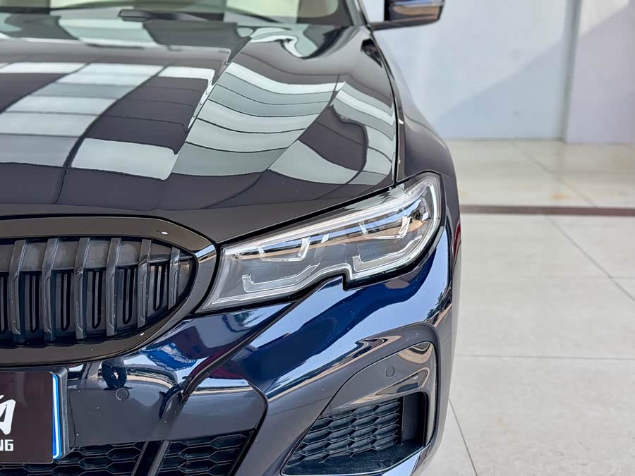 BMW 3 Series 2021 car image #5
