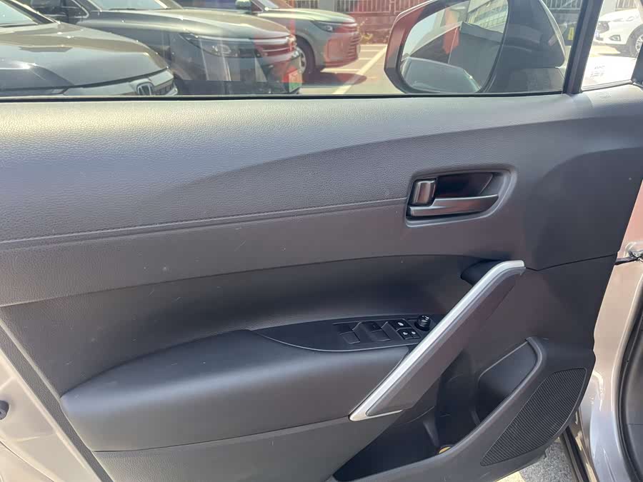 Toyota Corolla Cross 2024 immagine di auto #5