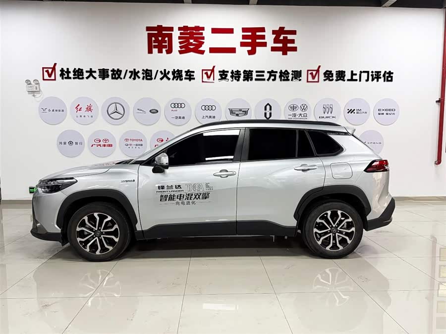 Toyota Frontlander 2023 car image #5