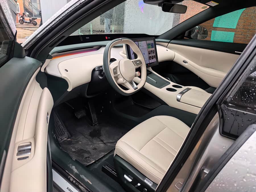 MI YU7 2025 car image #5