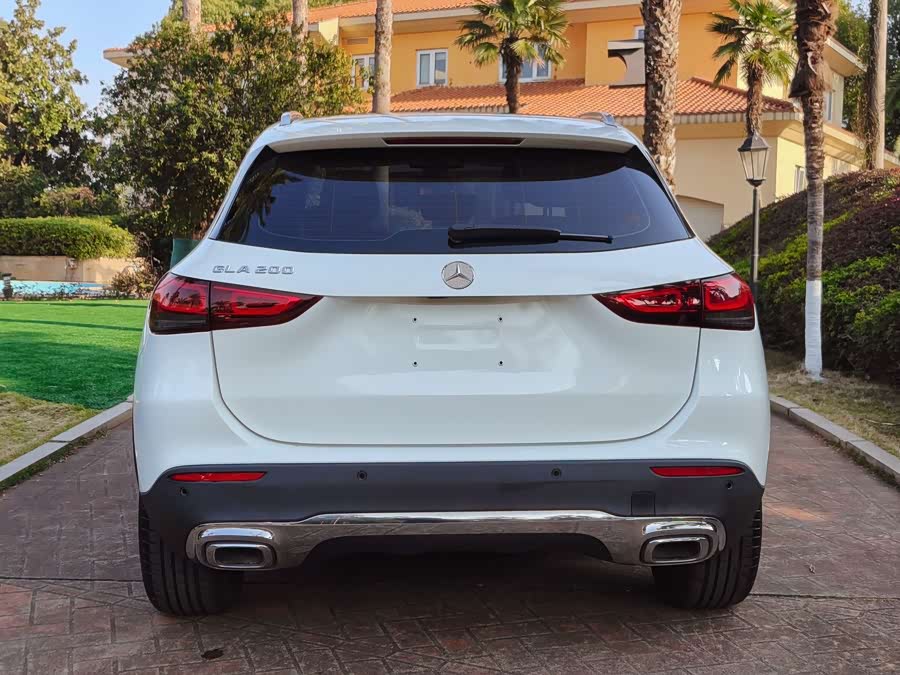 Mercedes-Benz GLA Class 2020 car image #5