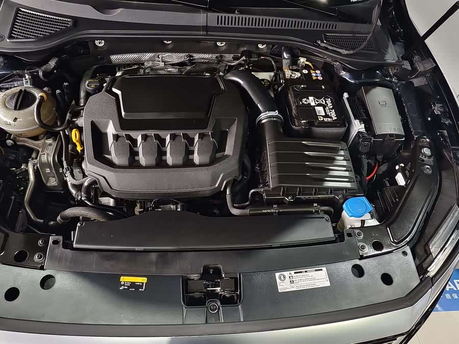 Volkswagen Passat 2024 صورة سيارة #5