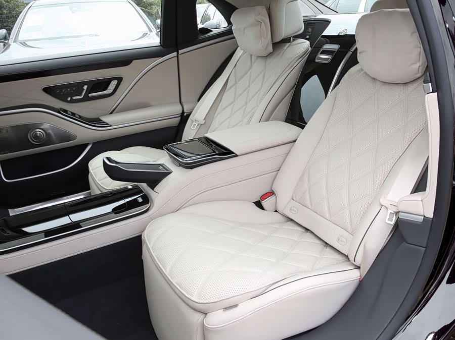 Mercedes-Benz Maybach S Class 2025 car image #5