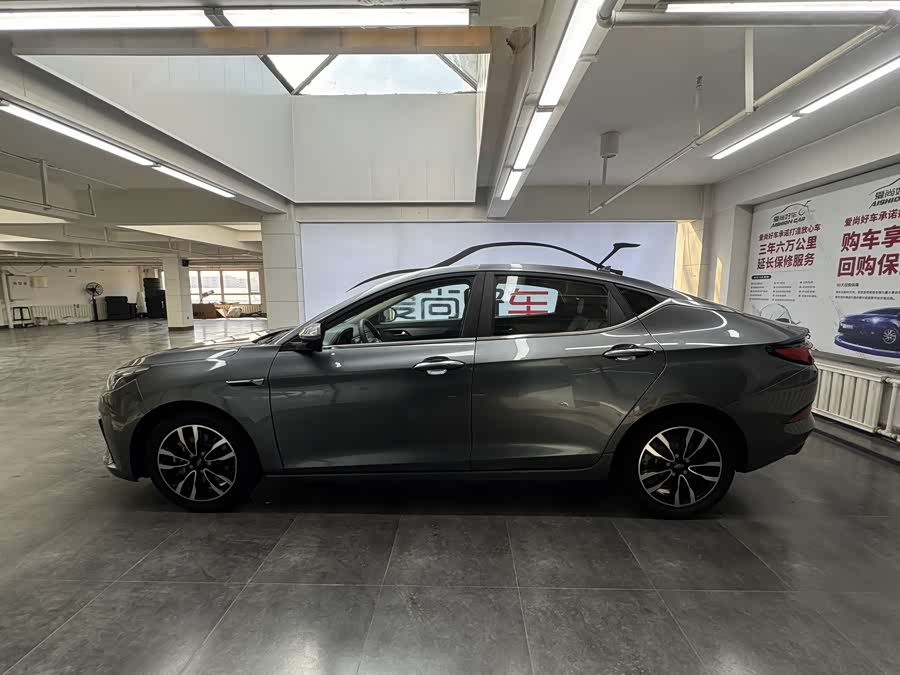 JAC 2020 car image #5