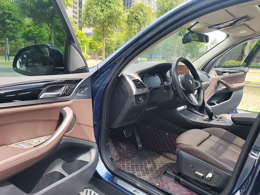 BMW X3 2019 изображение автомобиля #5