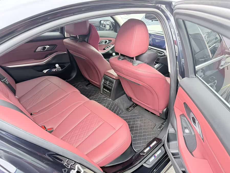 BMW 3 Series 2024 car image #5