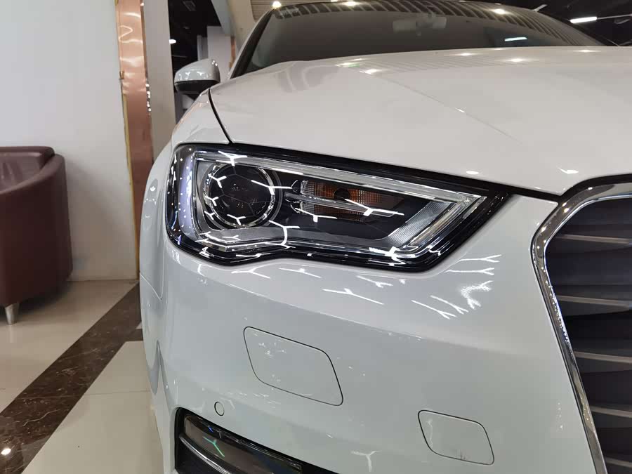 Audi A3 2018 car image #5
