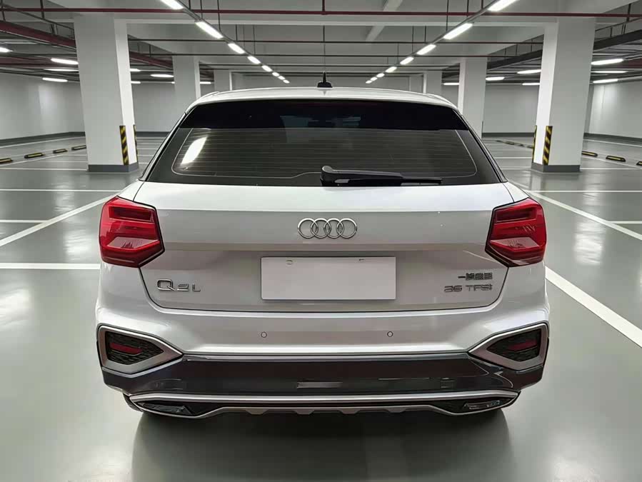 Audi Q2L 2023 imagen de coche #5