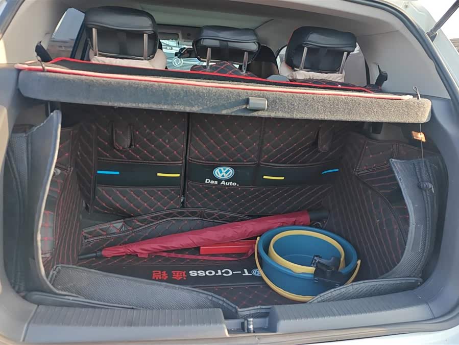 Volkswagen T-Cross 2021 car image #5