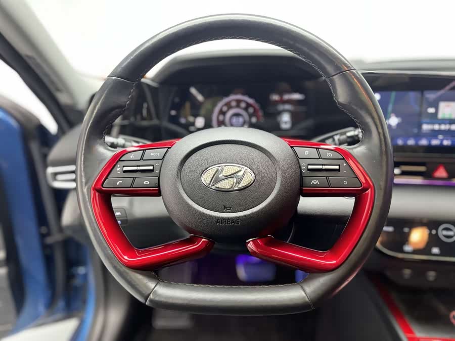 Hyundai Elantra 2021 immagine di auto #5