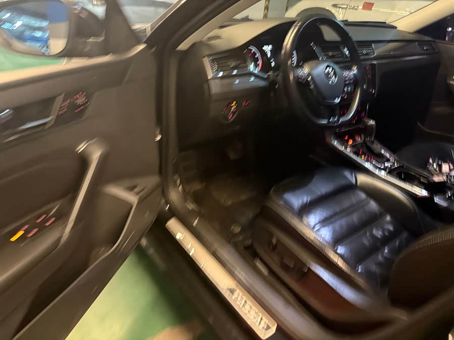 Volkswagen 2017 car image #5