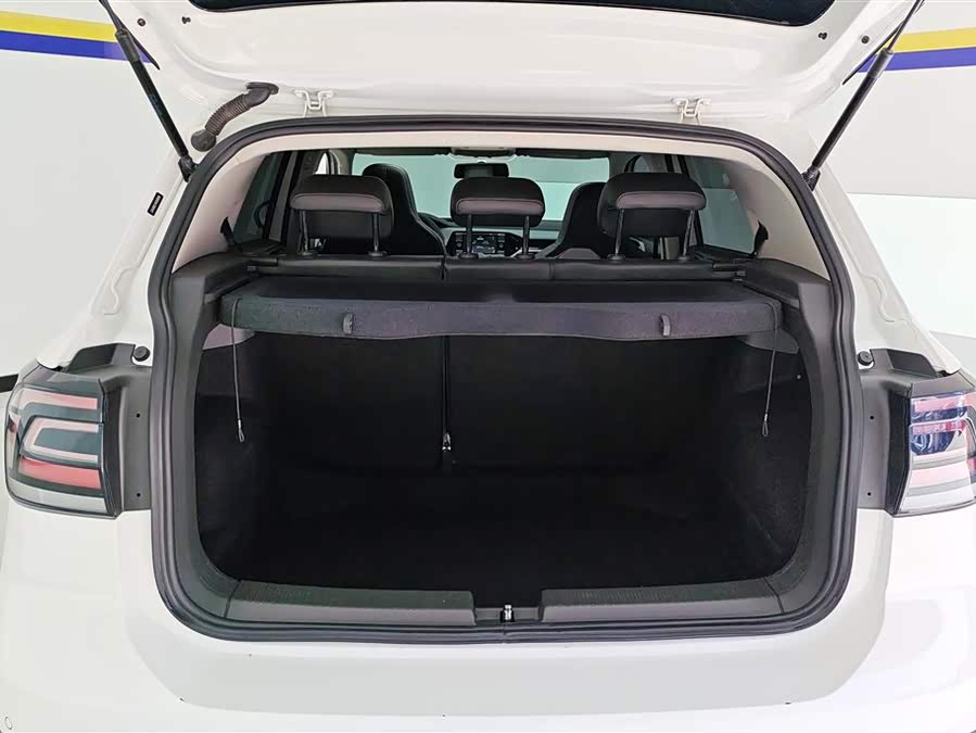 Volkswagen T-Cross 2019 car image #5