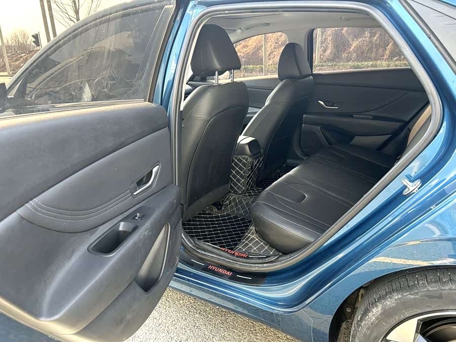 Hyundai Elantra 2021 car image #5