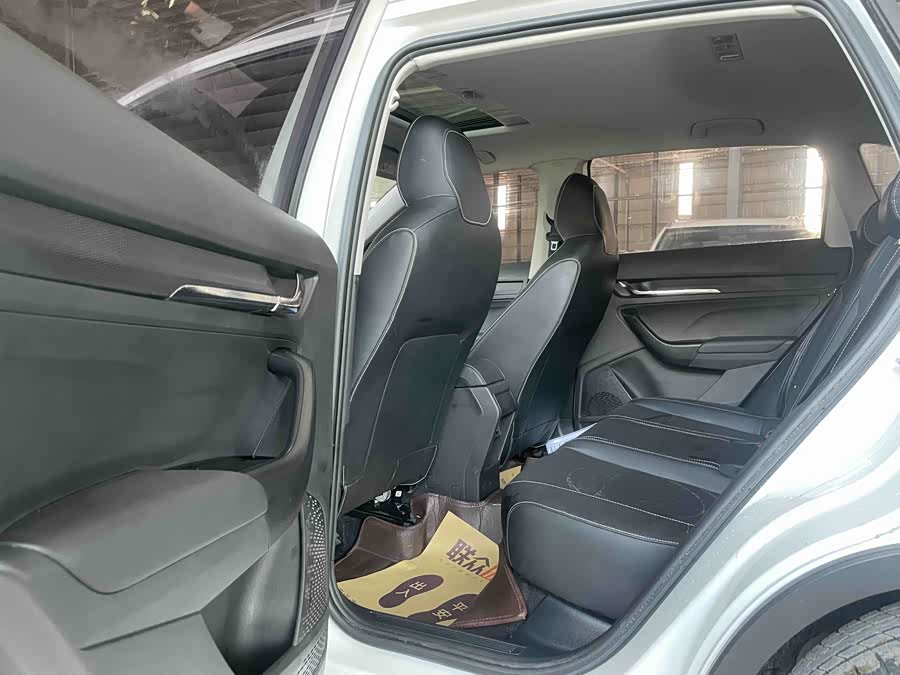 Skoda Kamiq 2023 car image #5