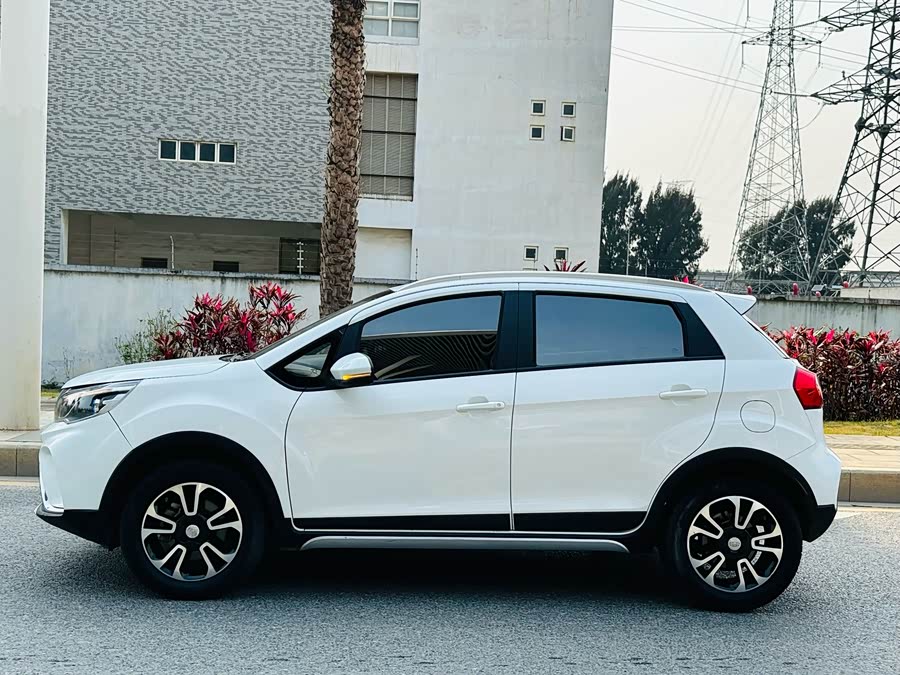 GEELY Vision X3 2018 image de voiture #5