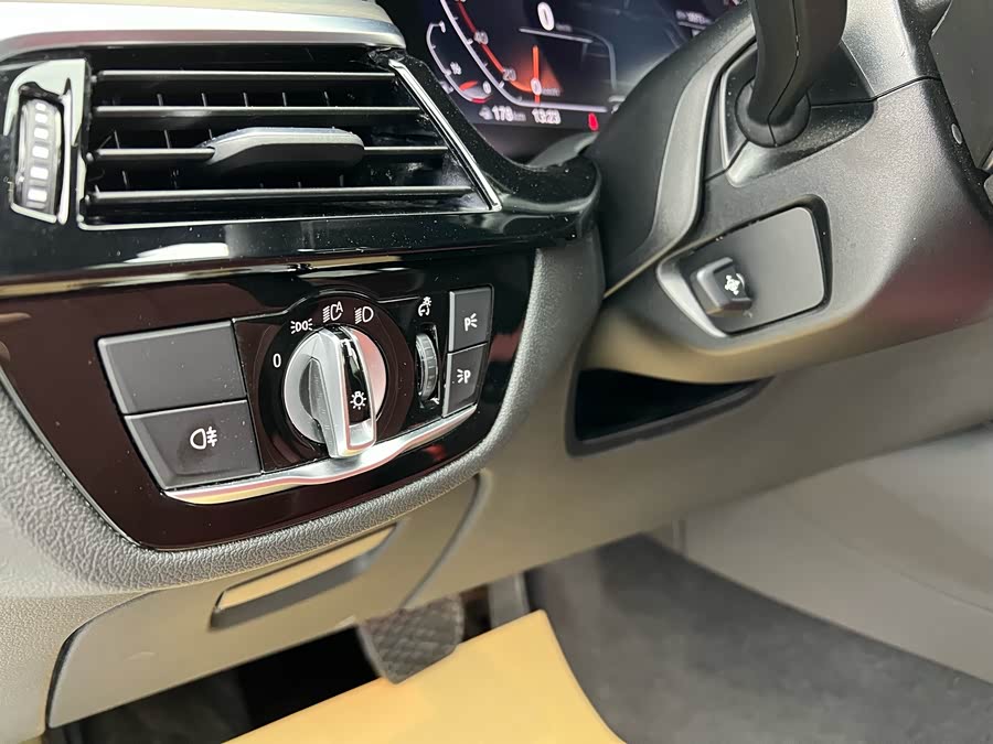 BMW 5 Series 2022 car image #5